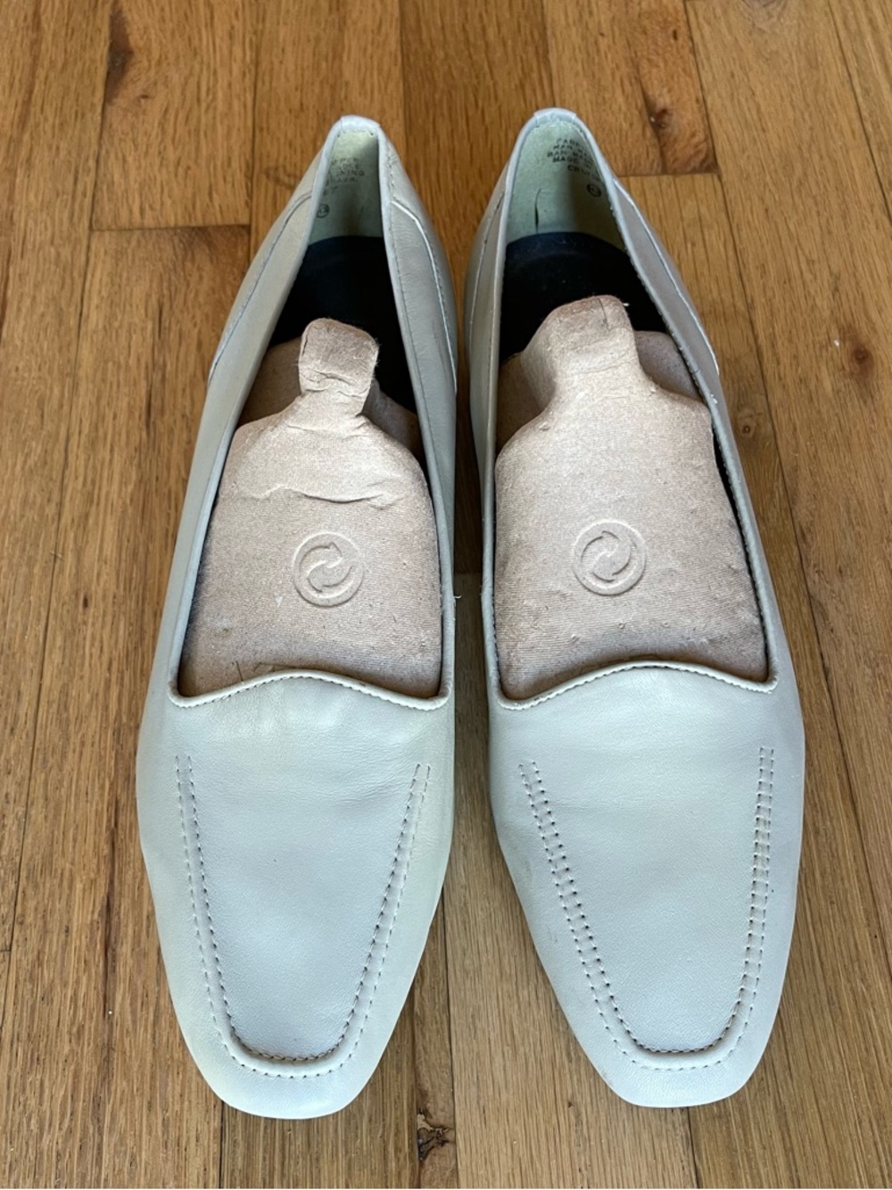 CALICO Women’s Size 9.5 Ivory Leather Loafers Slip-On Loafers Flats Shoes